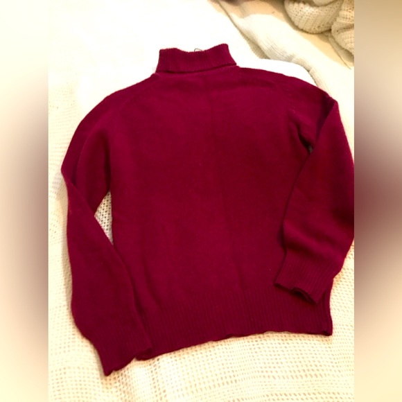 Juliana Sweaters - Cranberry wine red Vintage 80’s mock turtleneck sweater holiday winter angora 🍷